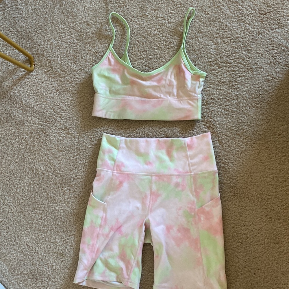 Fabletics Oasis set by Maddie Ziegler